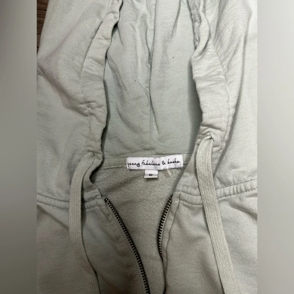 Sweat Set - Picture 4 of 4